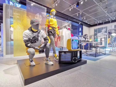 Sapatos e séries de roupas